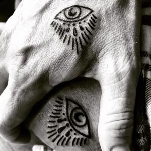 Meet your Posher, Abe-sally